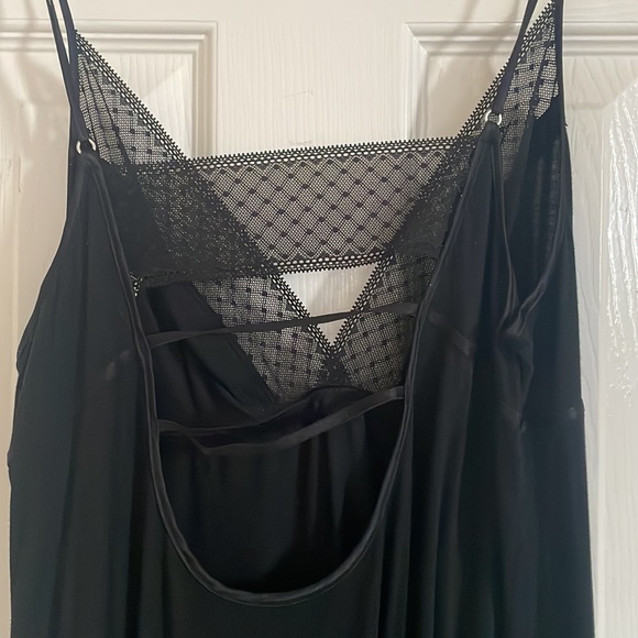 Black nightie - Picture 4 of 5